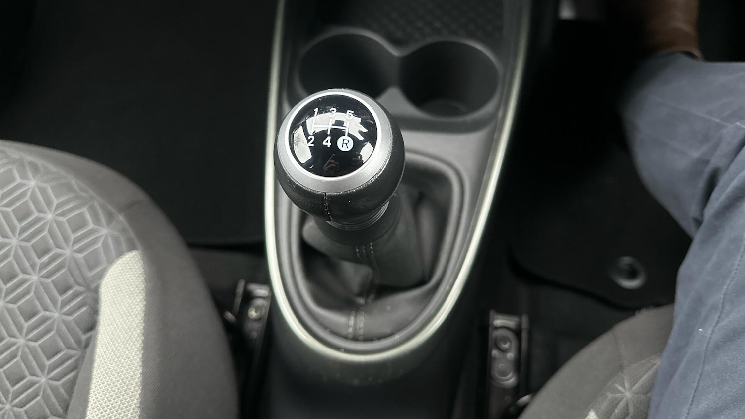 Used Toyota Aygo X 2023 for sale - 77320772: Photo 34