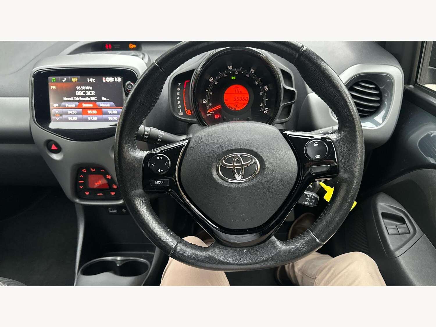 Used Toyota AYGO 2018 for sale - 76326836: Photo 10