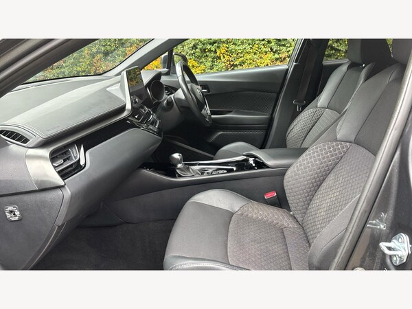 Used Toyota C-HR 2022 for sale - 76239805: Photo 12