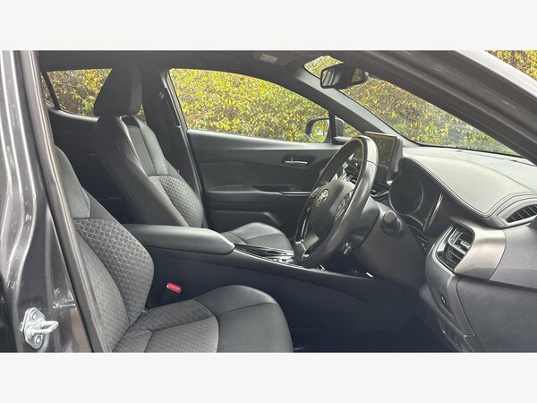 Used Toyota C-HR 2022 for sale - 76239805: Photo 13