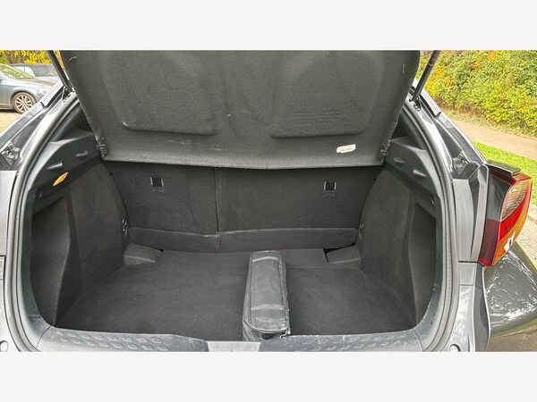 Used Toyota C-HR 2022 for sale - 76239805: Photo 16