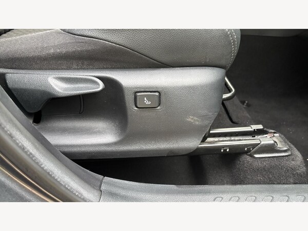 Used Toyota C-HR 2022 for sale - 76239805: Photo 30