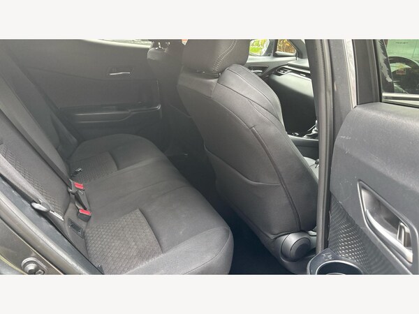Used Toyota C-HR 2022 for sale - 76239805: Photo 32