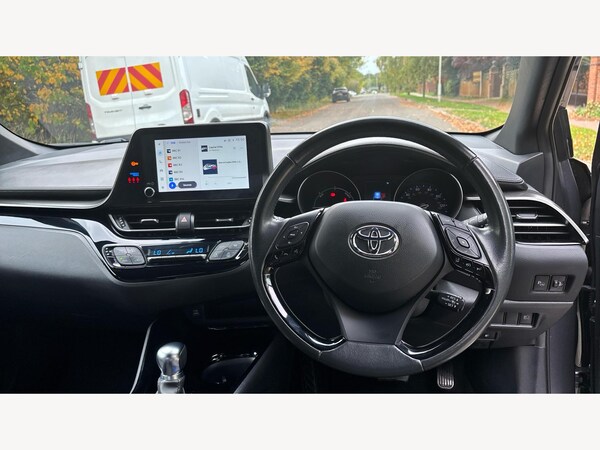 Used Toyota C-HR 2022 for sale - 76239805: Photo 7