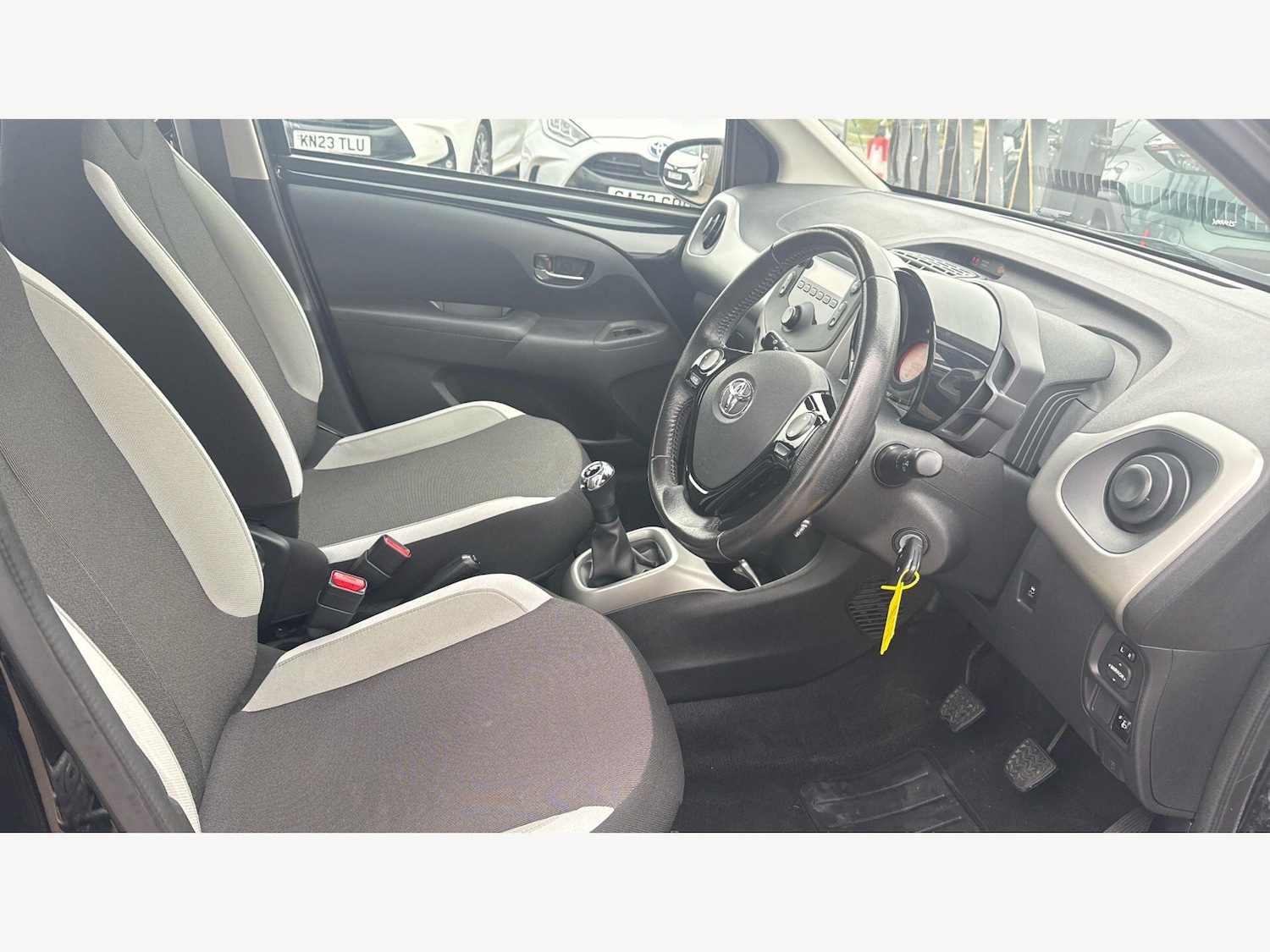 Used Toyota AYGO 2017 for sale - 78086864: Photo 13