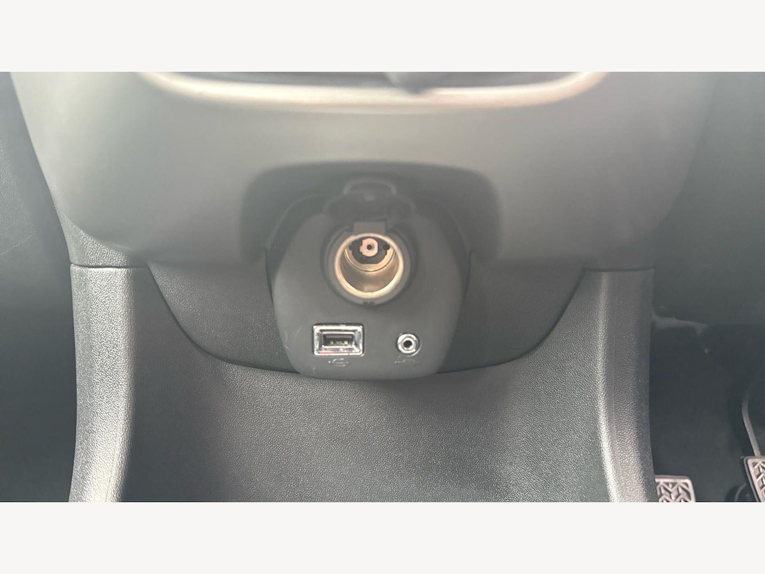 Used Toyota AYGO 2017 for sale - 78086864: Photo 31