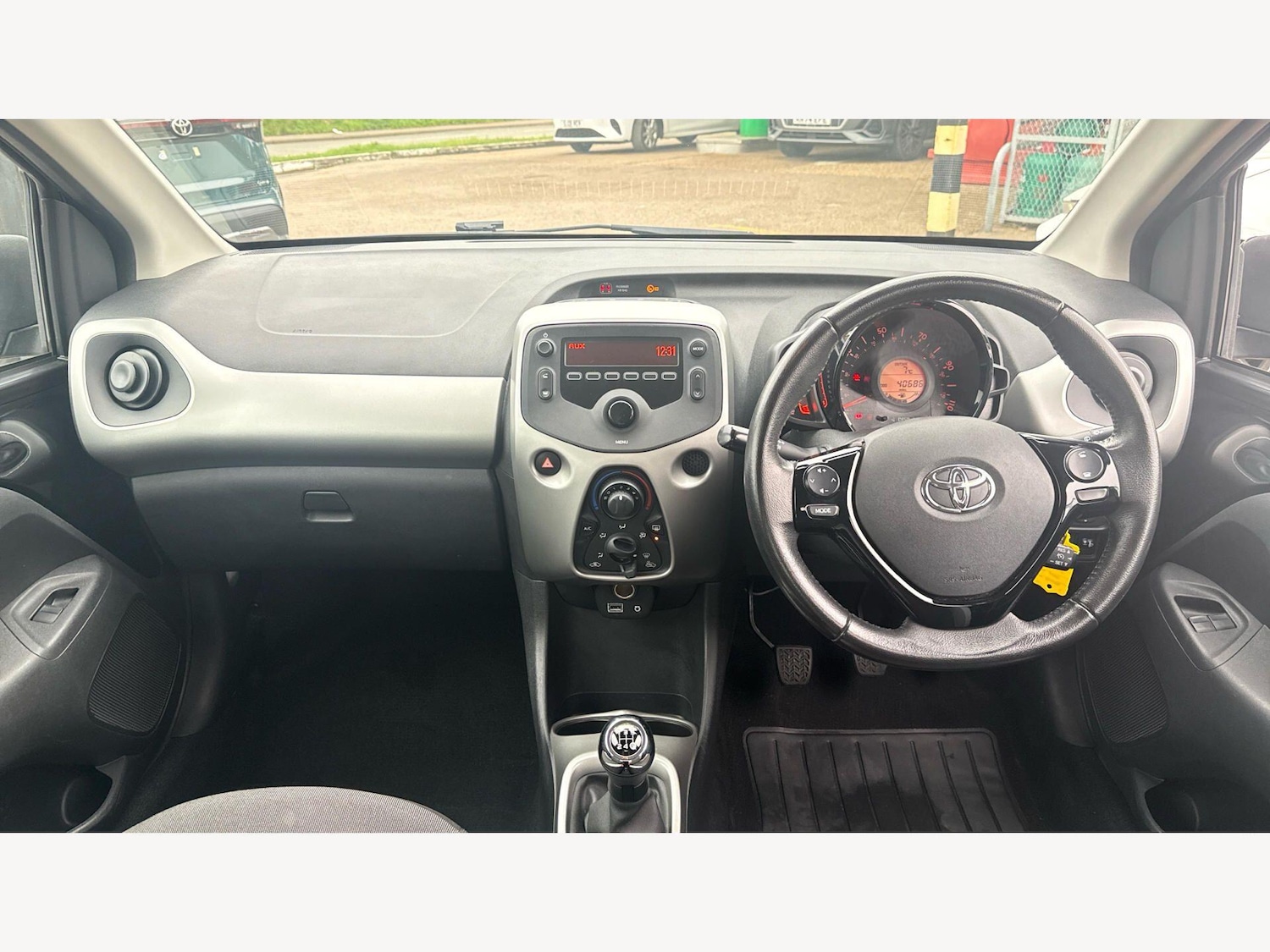 Used Toyota AYGO 2017 for sale - 78086864: Photo 7