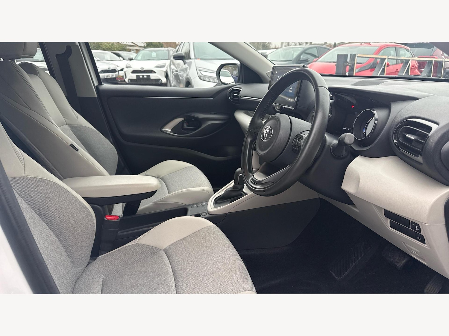 Used Toyota Yaris 2023 for sale - 77425648: Photo 13
