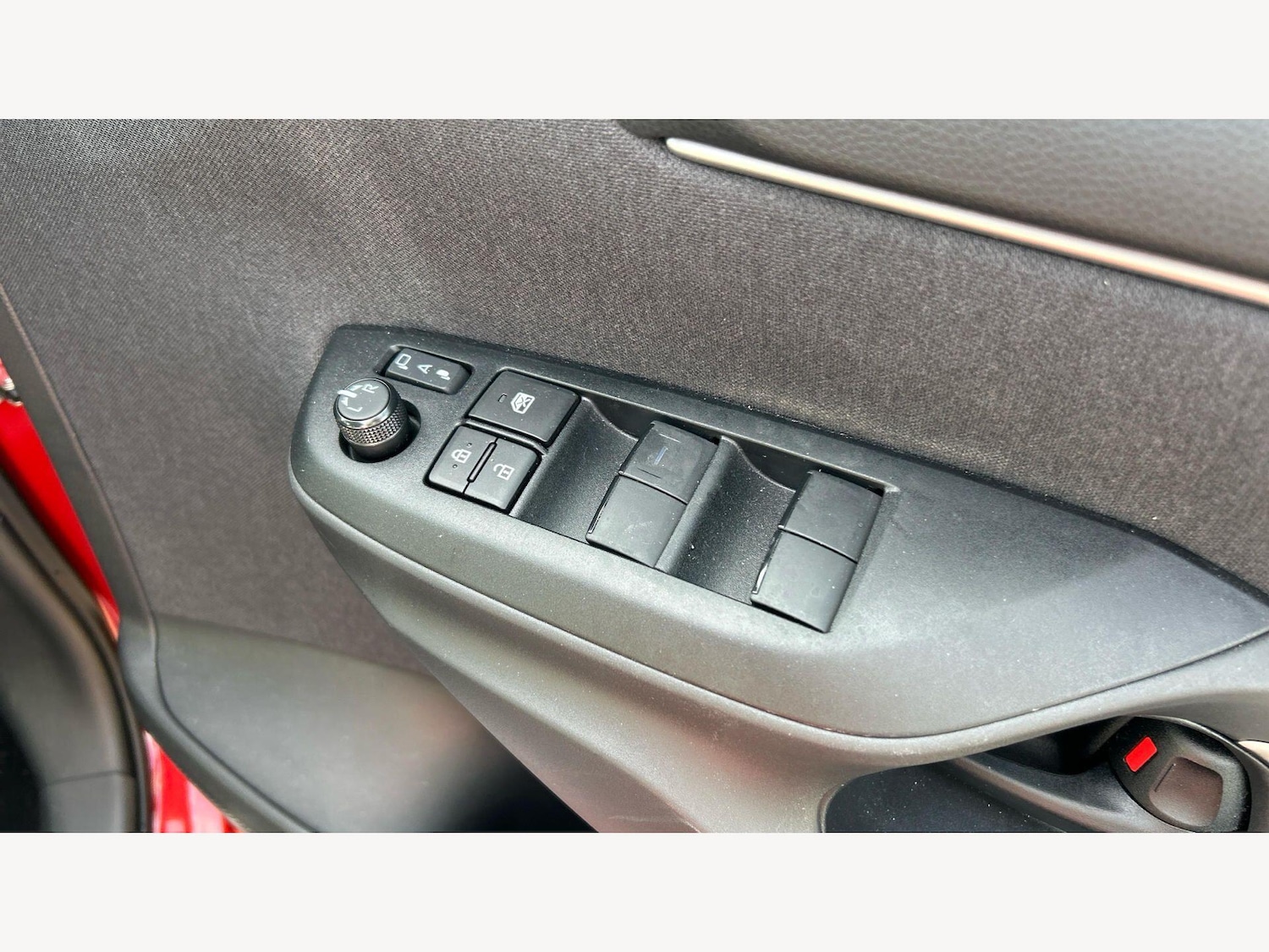 Used Toyota Yaris 2023 for sale - 78100328: Photo 28