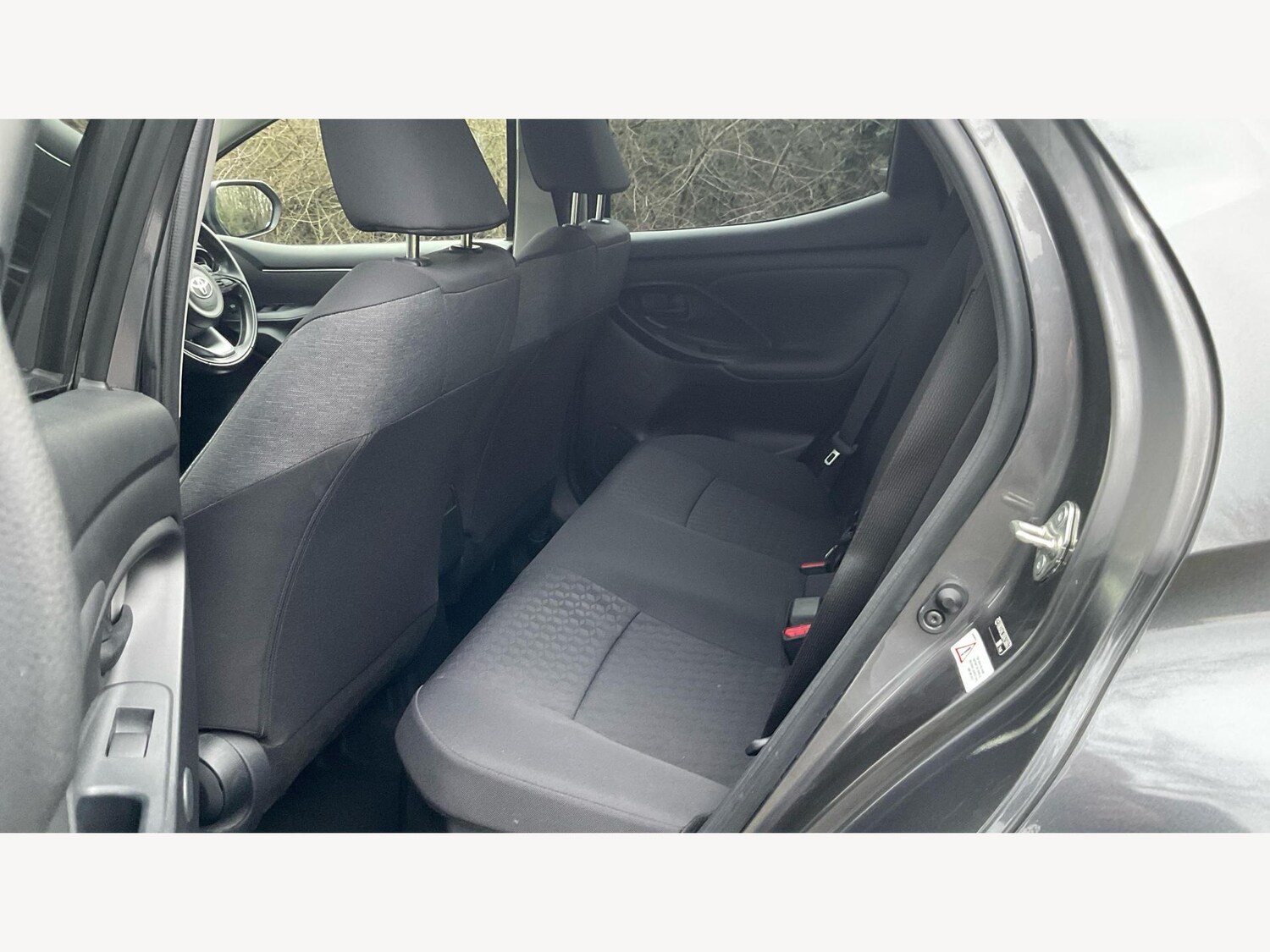 Used Toyota Yaris 2022 for sale - 77144419: Photo 15