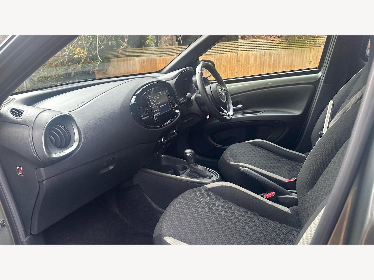 Used Toyota Aygo X 2022 for sale - 76671480: Photo 12