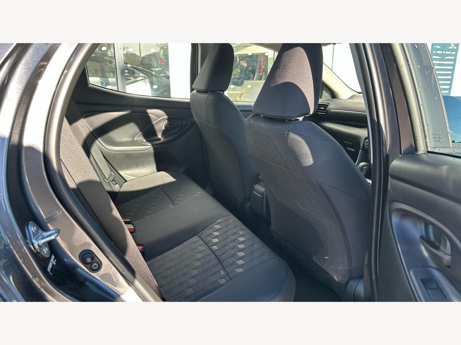 Used Toyota Yaris for sale - 77625795: Photo 14