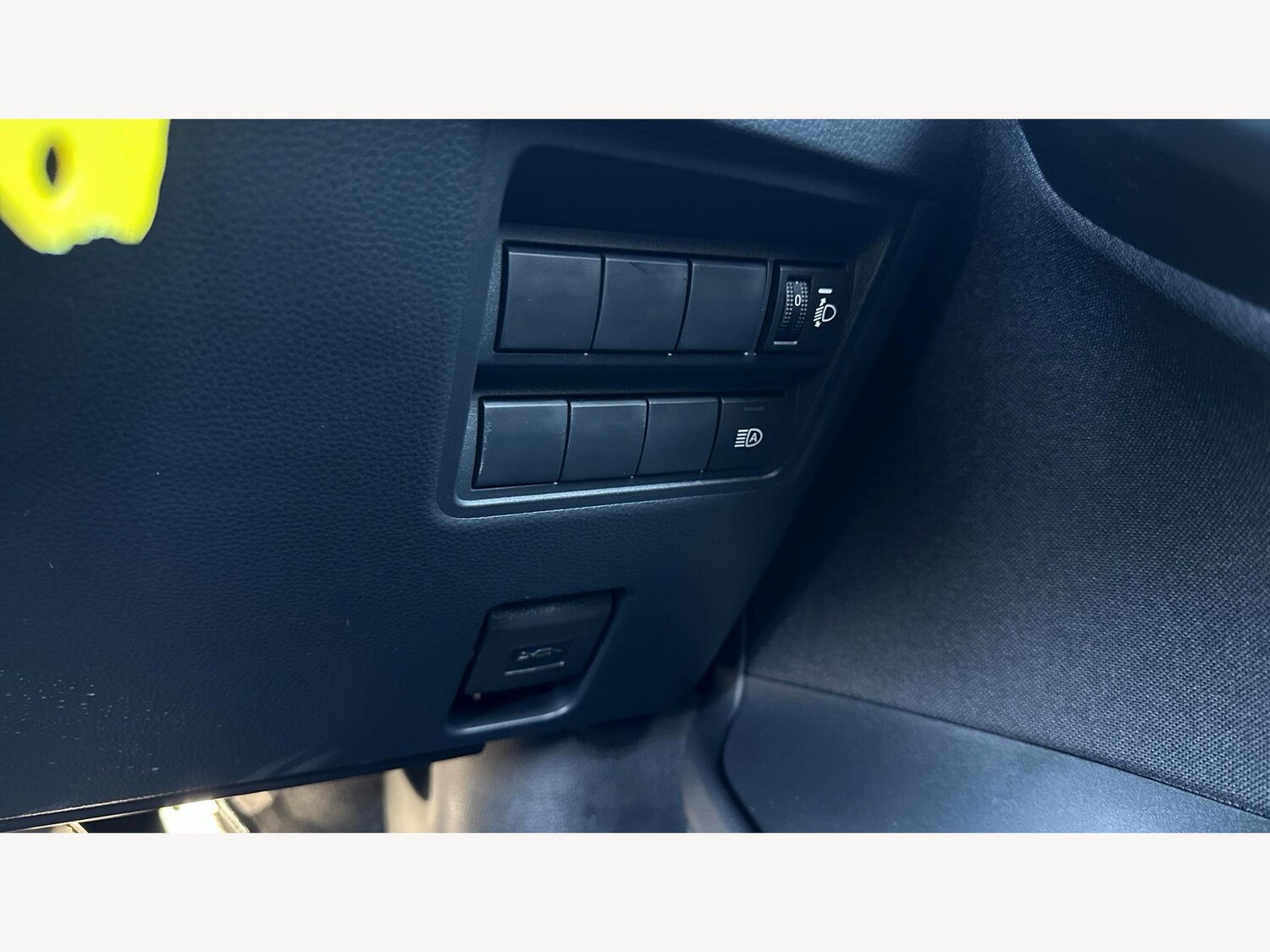 Used Toyota Yaris for sale - 77625795: Photo 26