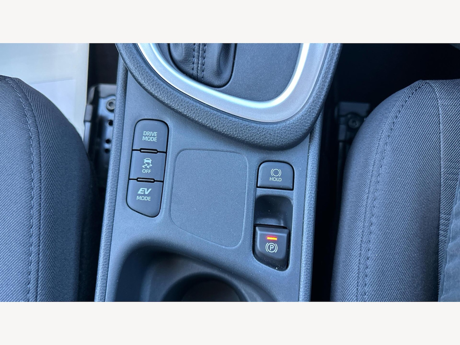 Used Toyota Yaris for sale - 77625795: Photo 31