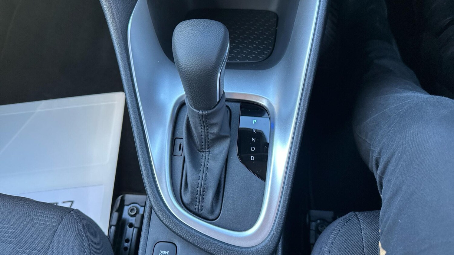 Used Toyota Yaris for sale - 77625795: Photo 32