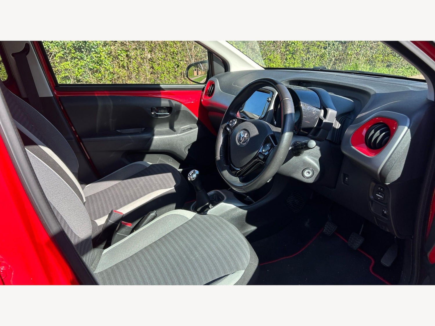 Used Toyota AYGO 2019 for sale - 77993352: Photo 13