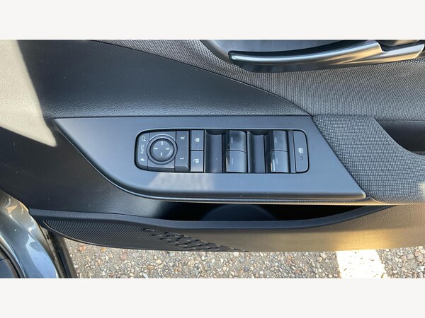 Used Toyota C-HR 2024 for sale - 76247103: Photo 29