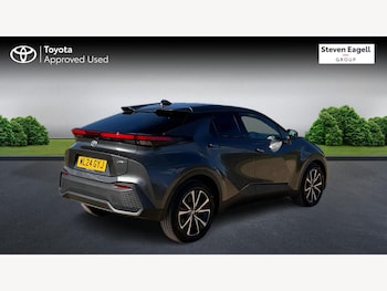 Used Toyota C-HR 2024 for sale - 76247103: Photo 2
