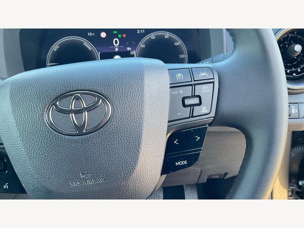 Used Toyota C-HR 2024 for sale - 76247103: Photo 34