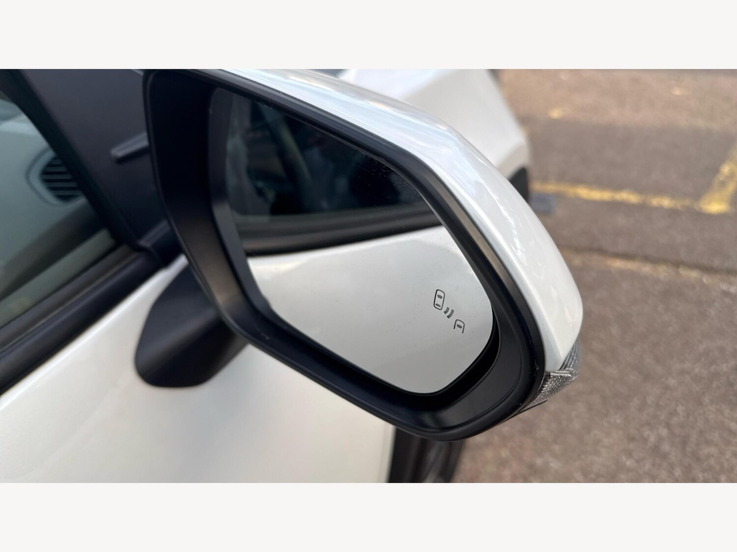 Used Toyota Yaris Cross 2022 for sale - 77320828: Photo 31