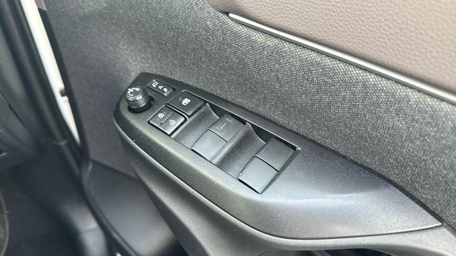 Used Toyota Yaris Cross 2022 for sale - 77320828: Photo 34