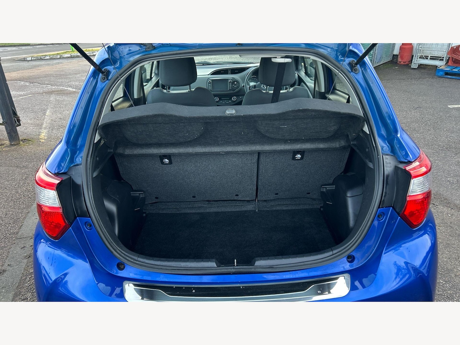 Used Toyota Yaris 2019 for sale - 77387644: Photo 16