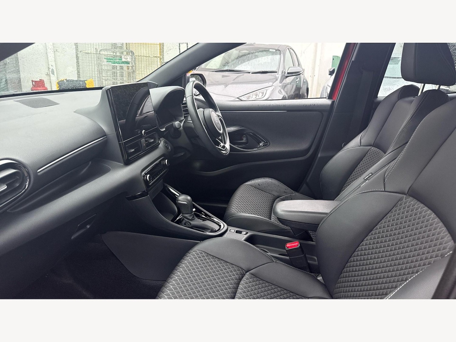 Used Toyota Yaris 2024 for sale - 77625081: Photo 12