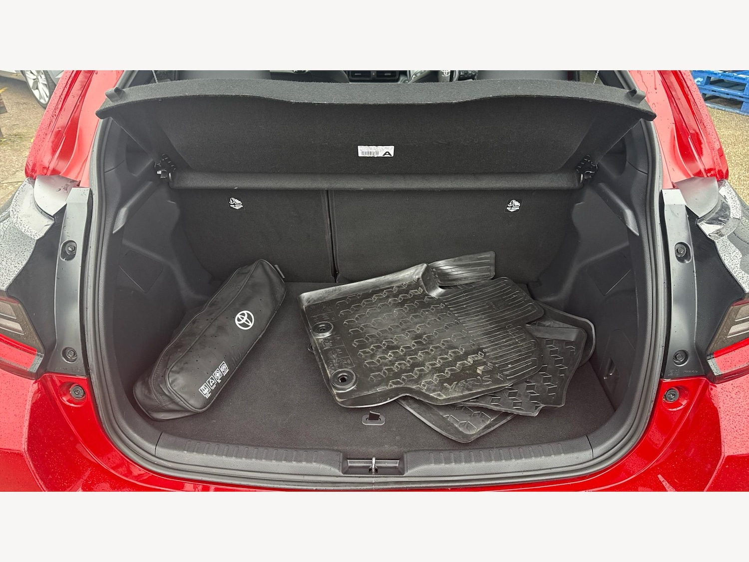 Used Toyota Yaris 2024 for sale - 77625081: Photo 16