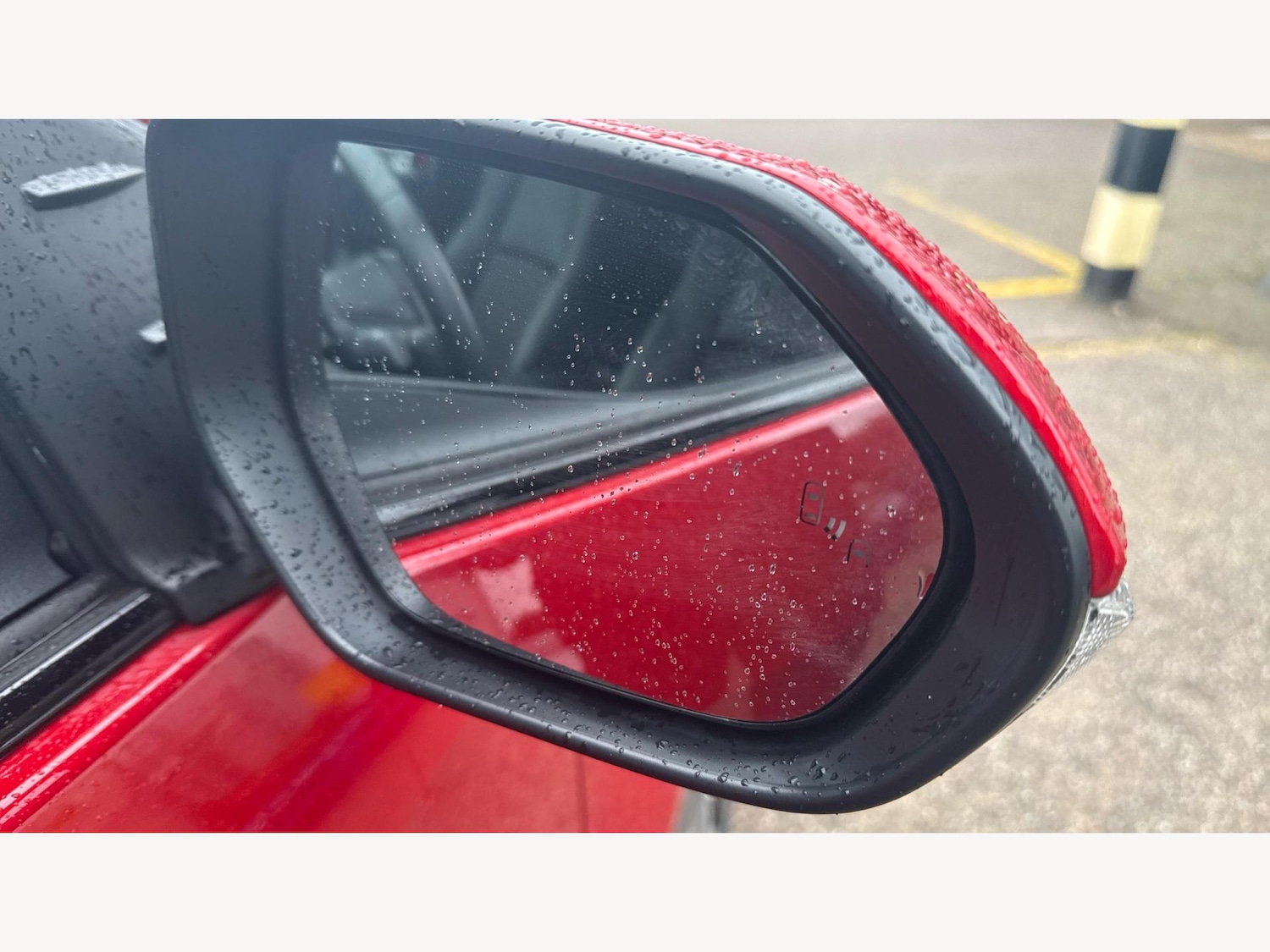 Used Toyota Yaris 2024 for sale - 77625081: Photo 29