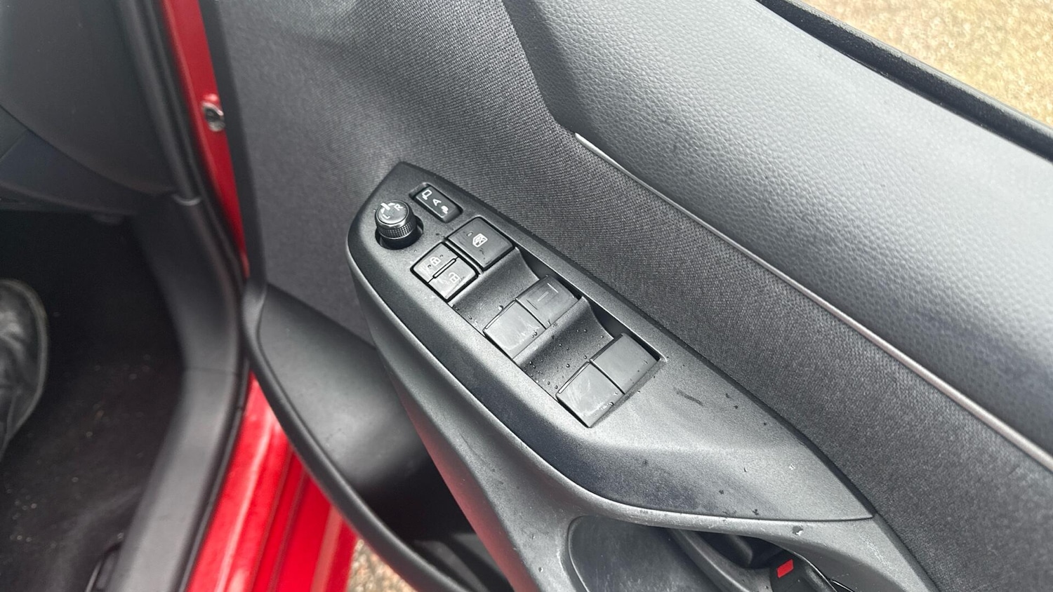 Used Toyota Yaris 2024 for sale - 77625081: Photo 35