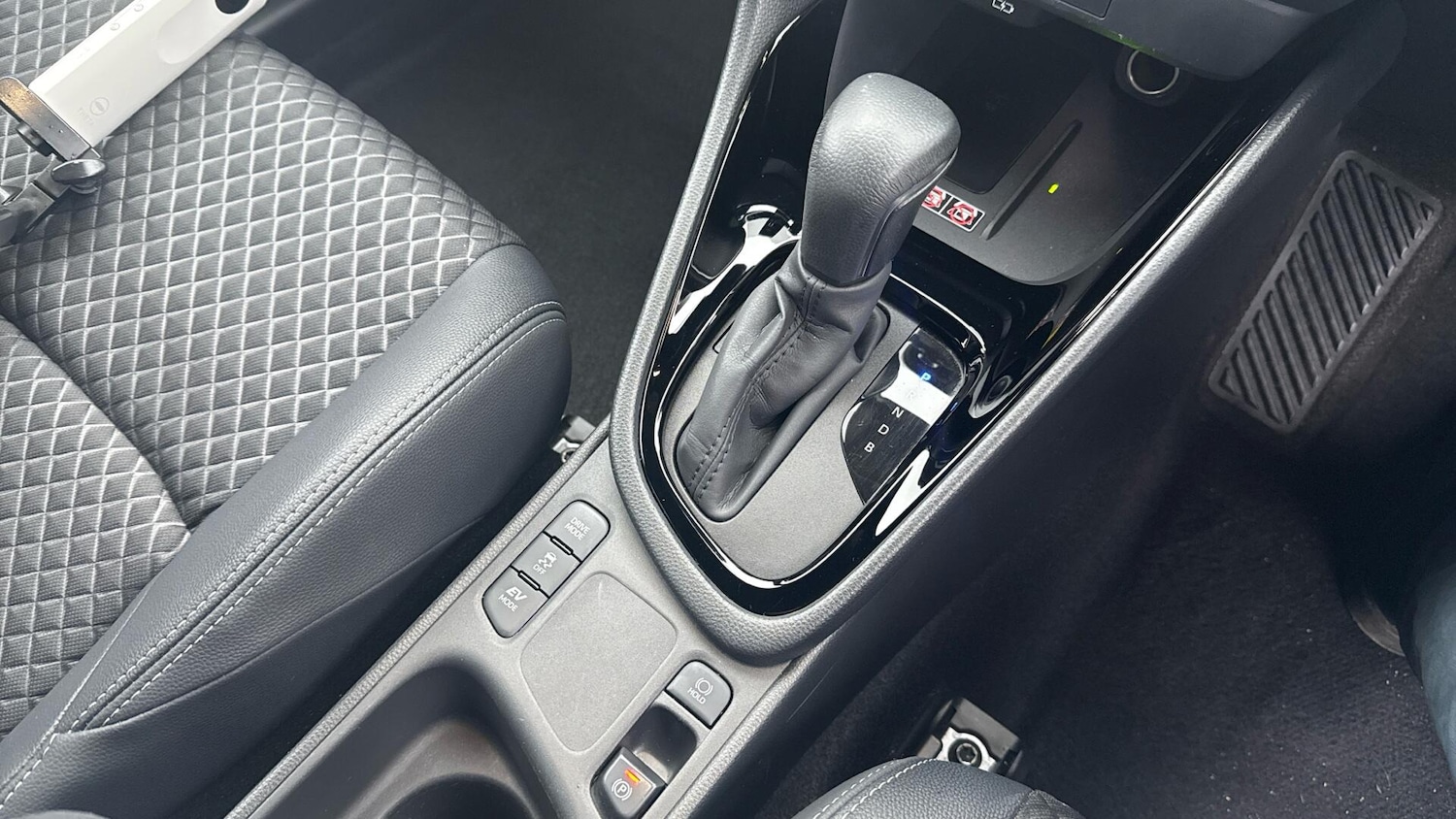 Used Toyota Yaris 2024 for sale - 77625081: Photo 38