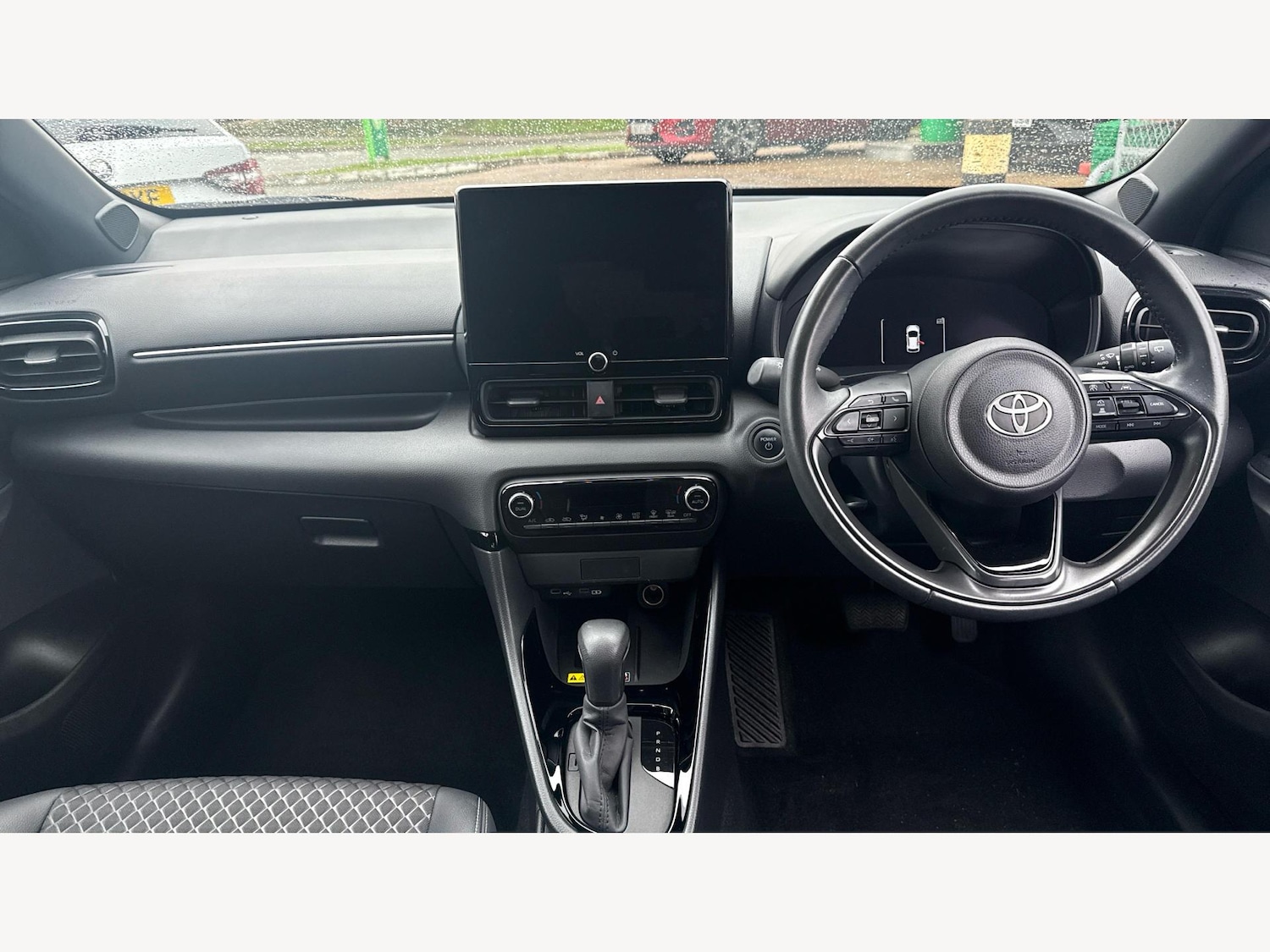 Used Toyota Yaris 2024 for sale - 77625081: Photo 7