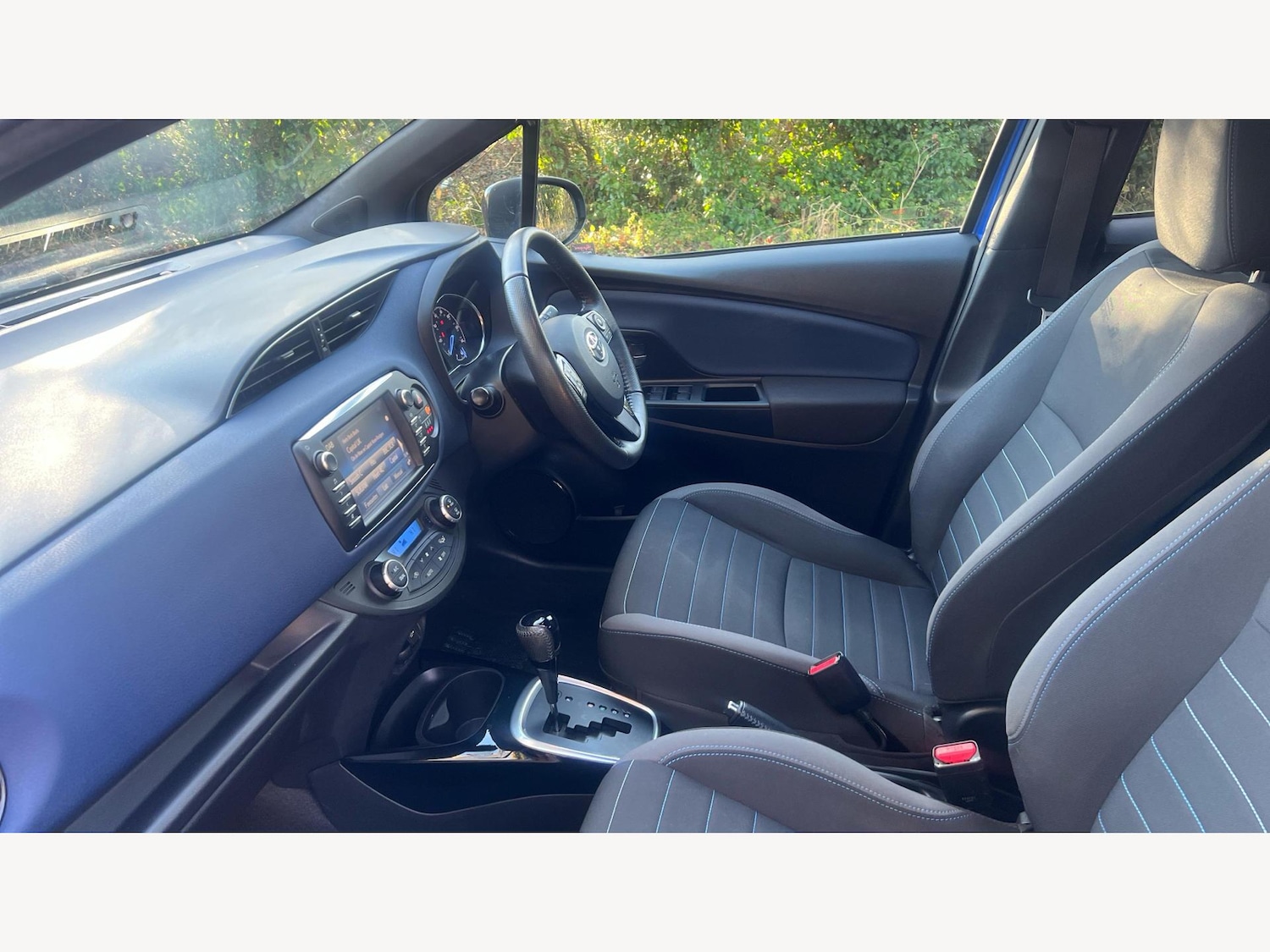 Used Toyota Yaris 2017 for sale - 76753233: Photo 12