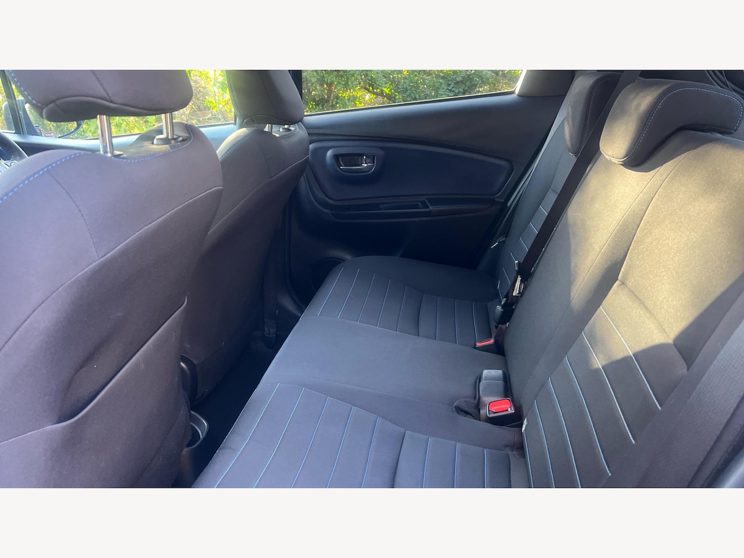 Used Toyota Yaris 2017 for sale - 76753233: Photo 15