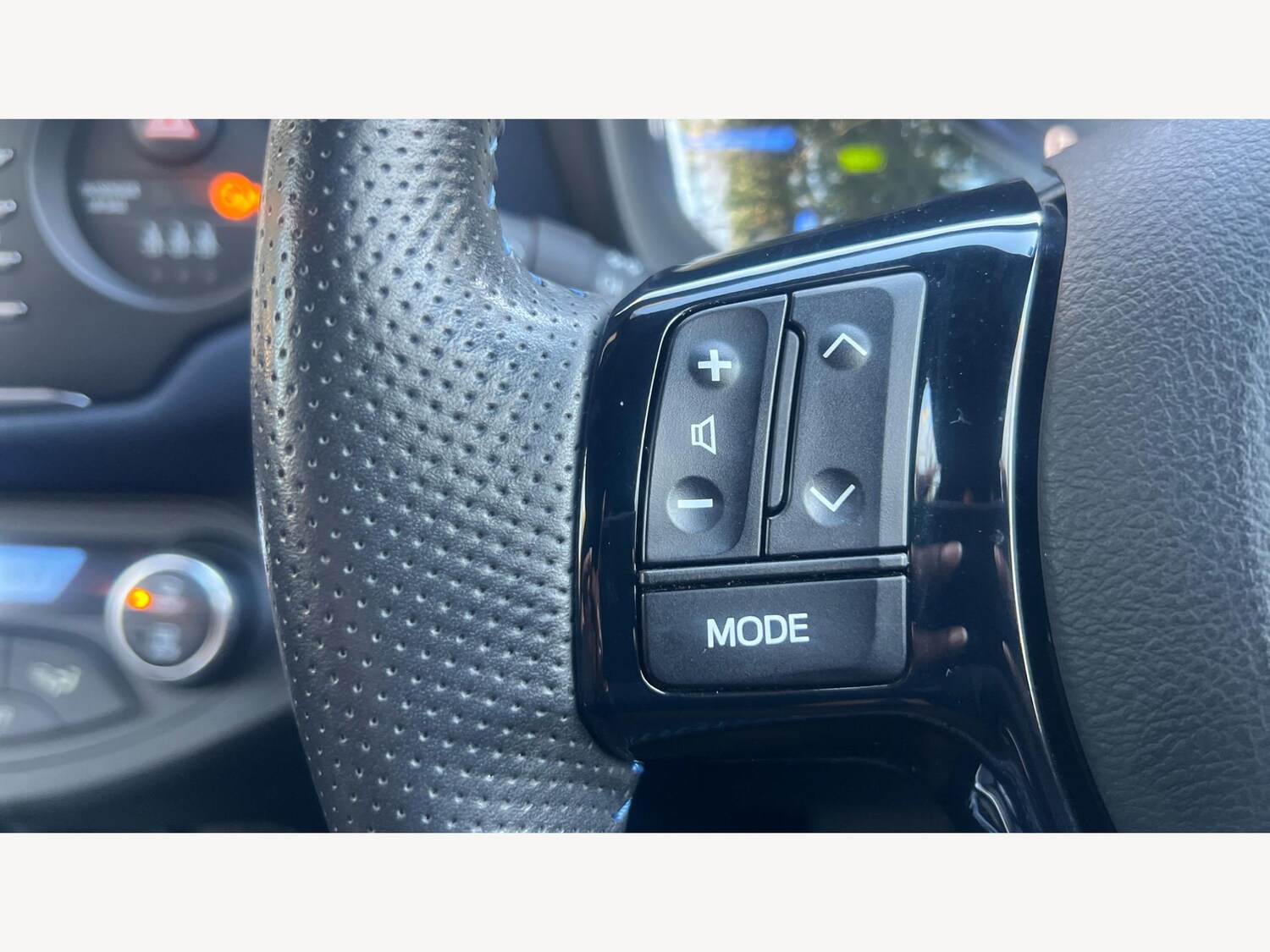 Used Toyota Yaris 2017 for sale - 76753233: Photo 26