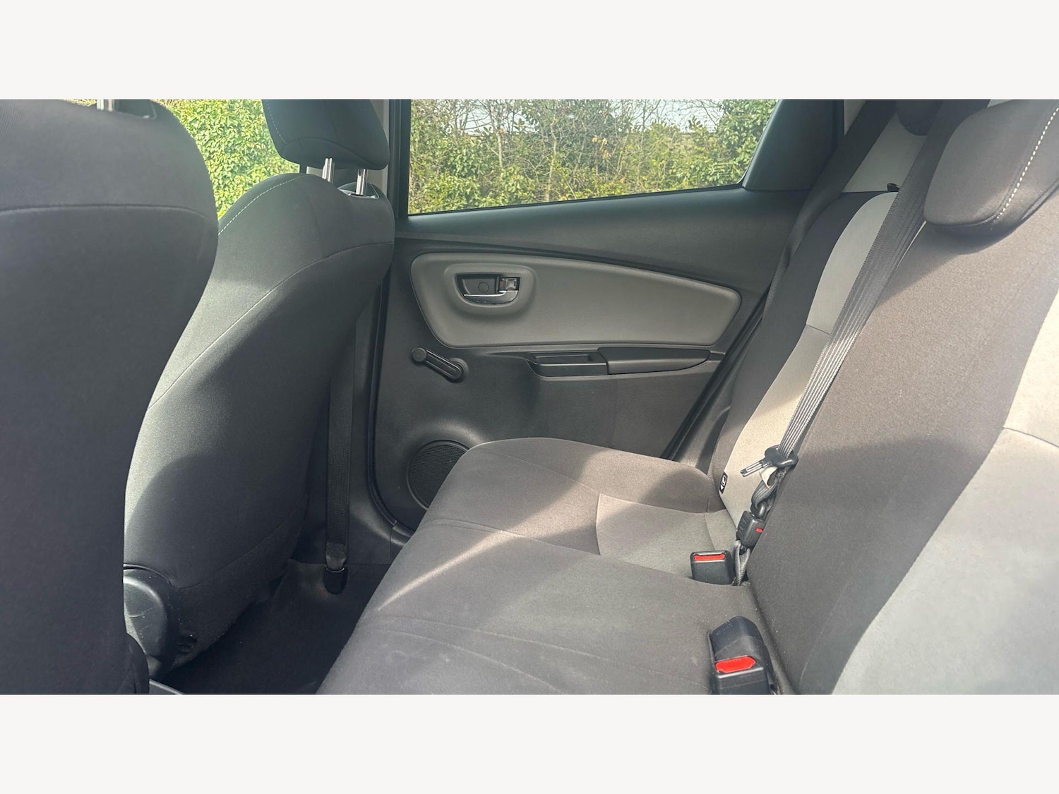 Used Toyota Yaris for sale - 77969785: Photo 15