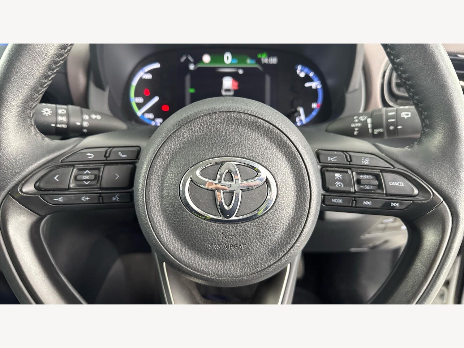 Used Toyota Yaris Cross 2023 for sale - 77909423: Photo 10