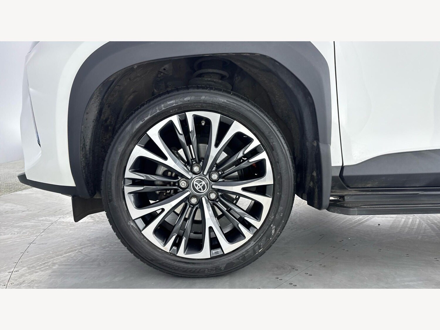 Used Toyota Yaris Cross 2023 for sale - 77909423: Photo 20