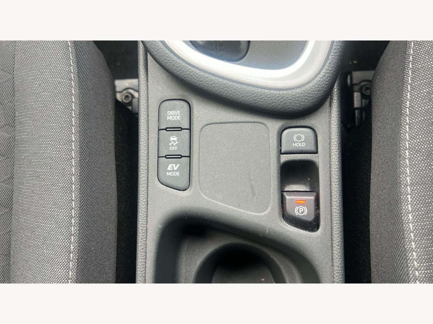 Used Toyota Yaris for sale - 78214193: Photo 42