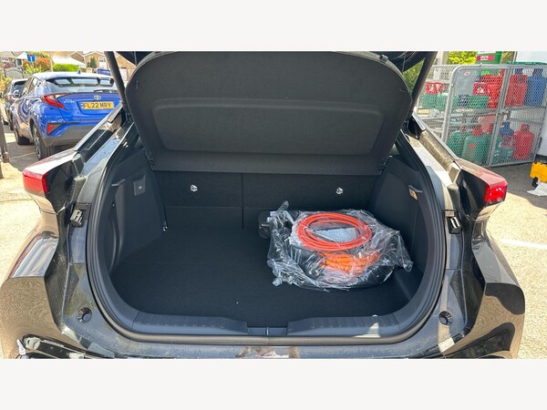 Used Toyota C-HR 2025 for sale - 75608898: Photo 16