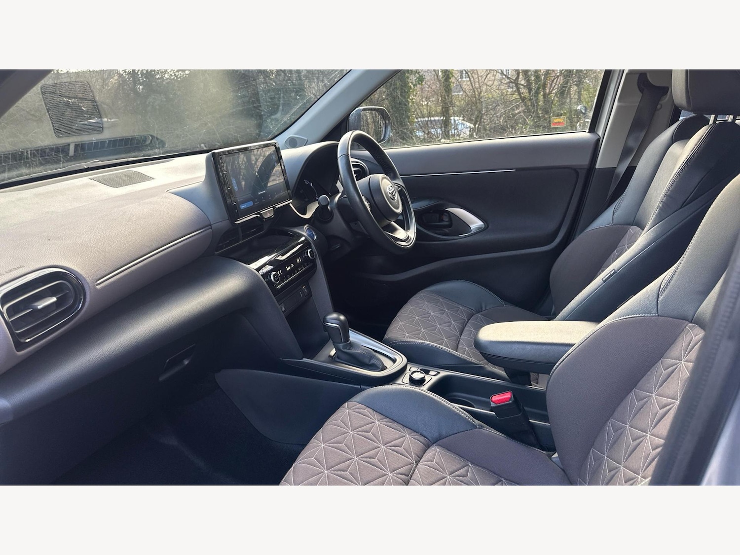 Used Toyota Yaris Cross 2023 for sale - 77101814: Photo 12