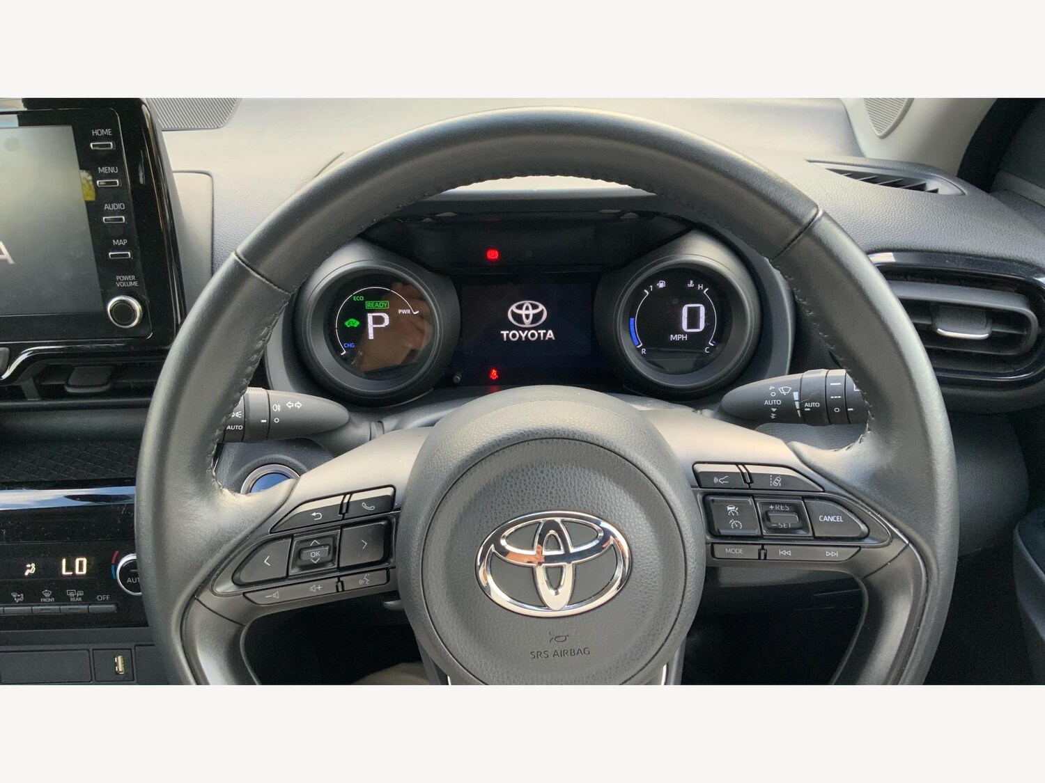 Used Toyota Yaris Cross 2024 for sale - 76200189: Photo 11