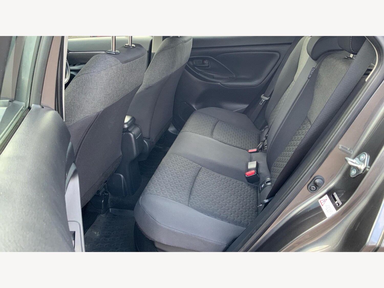 Used Toyota Yaris Cross 2024 for sale - 76200189: Photo 15