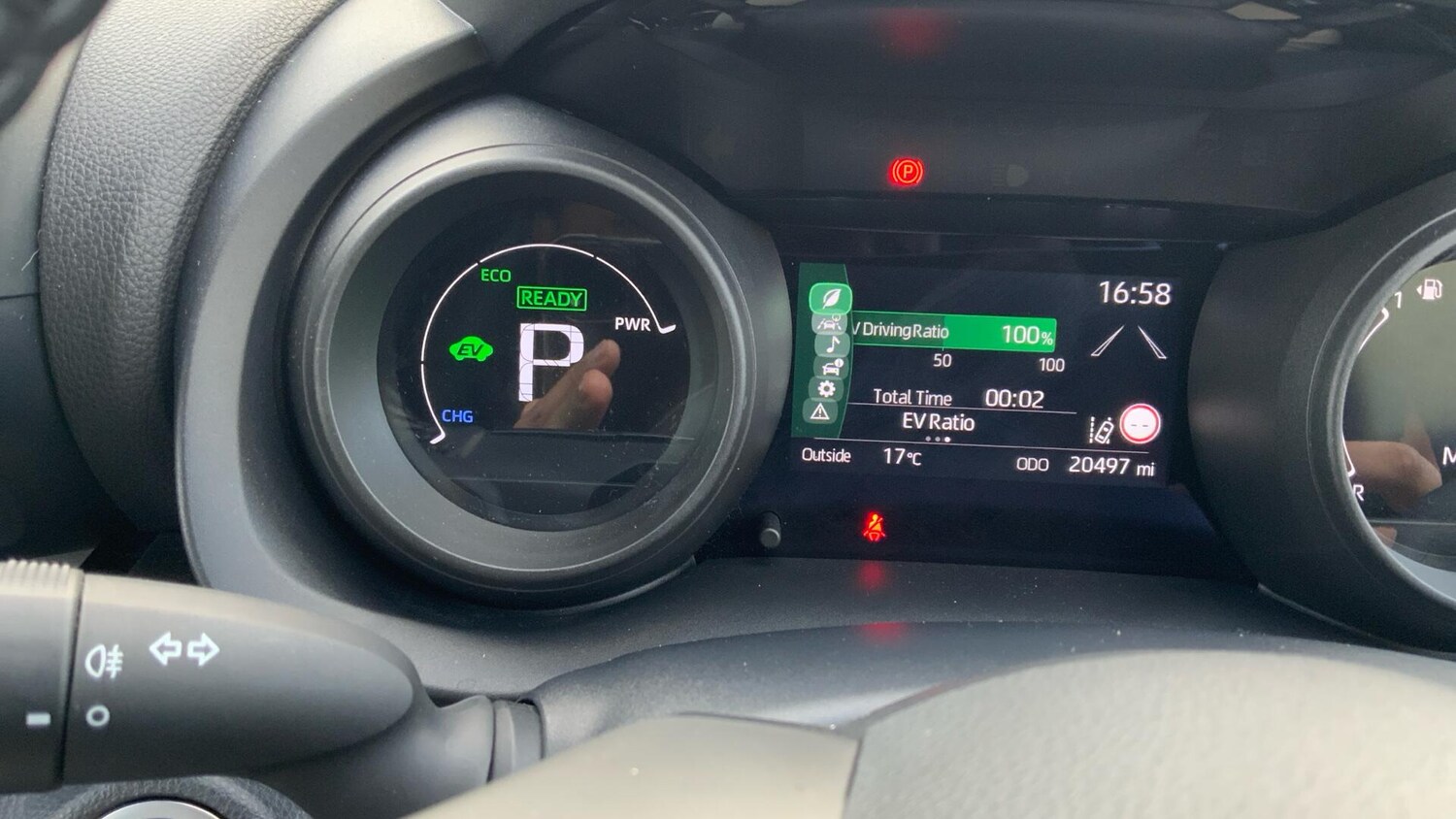 Used Toyota Yaris Cross 2024 for sale - 76200189: Photo 33