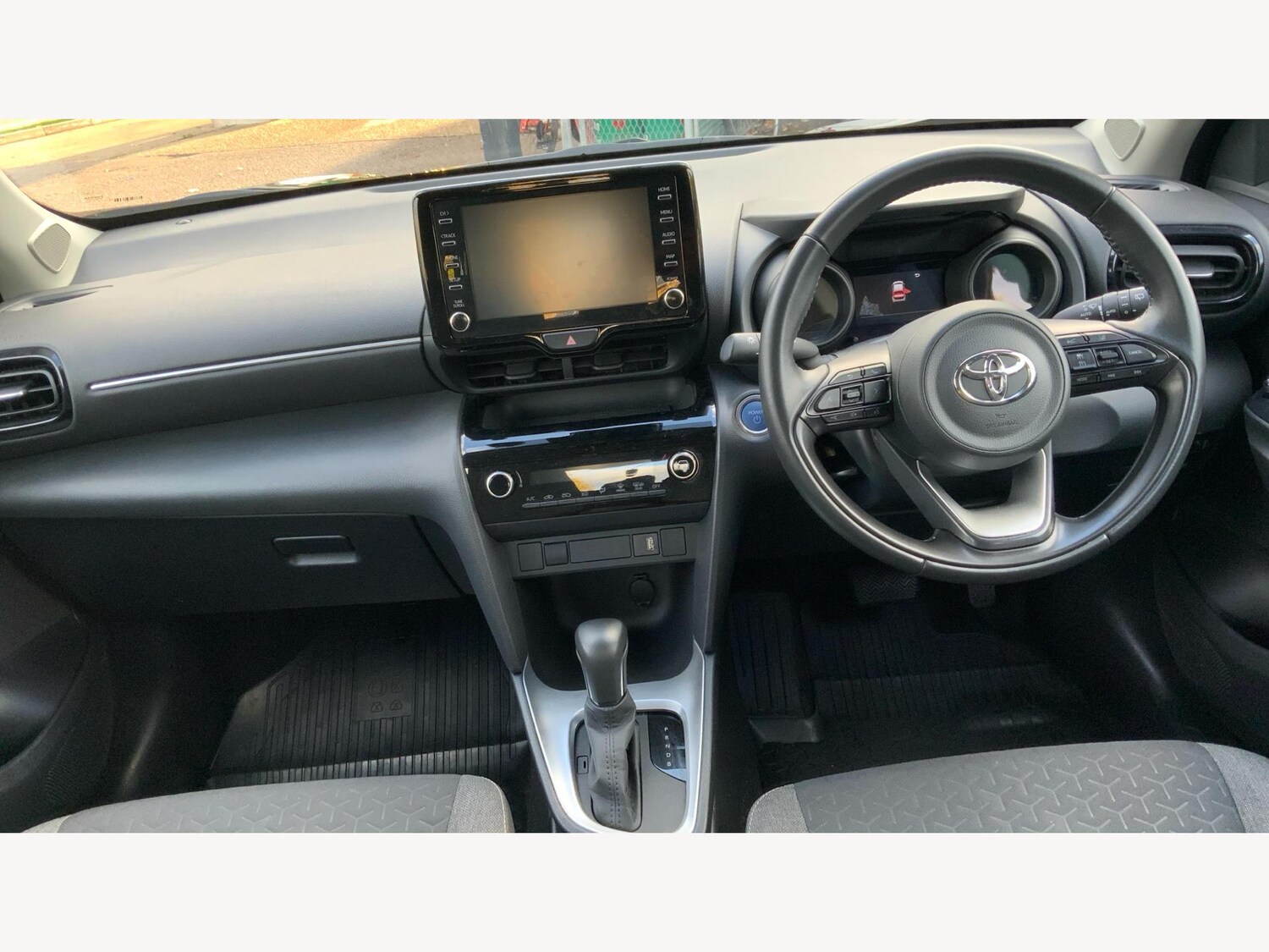 Used Toyota Yaris Cross 2024 for sale - 76200189: Photo 7