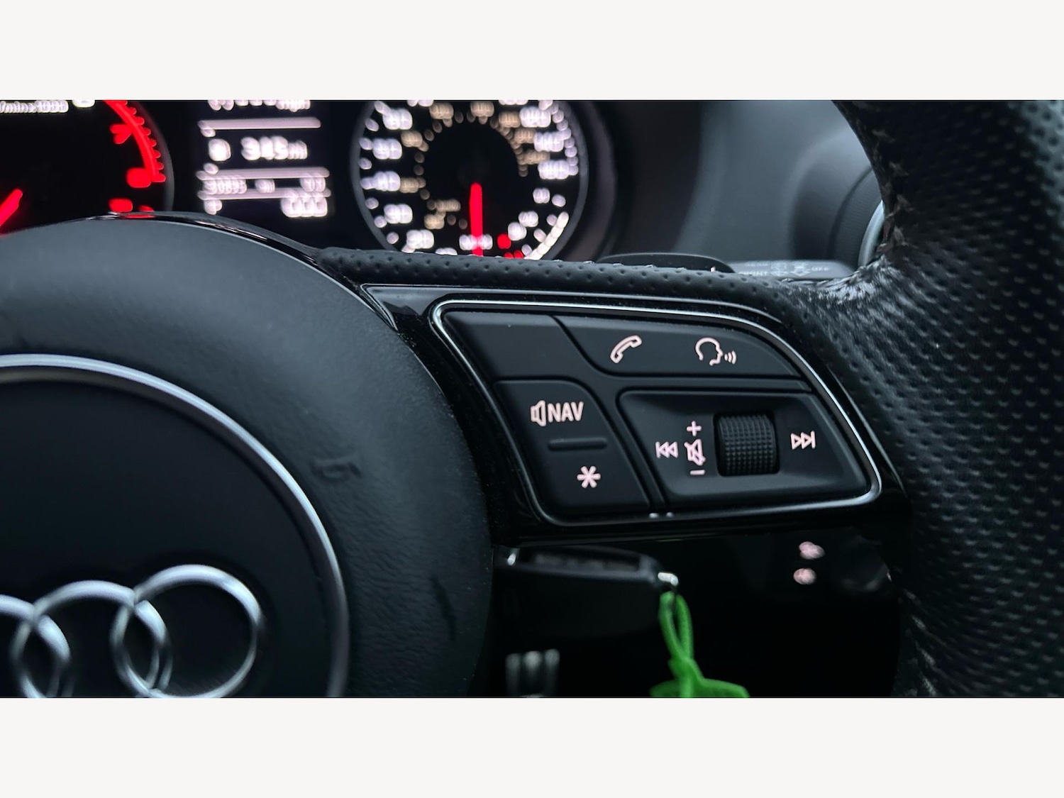 Used Audi Q2 2017 for sale - 76752813: Photo 28