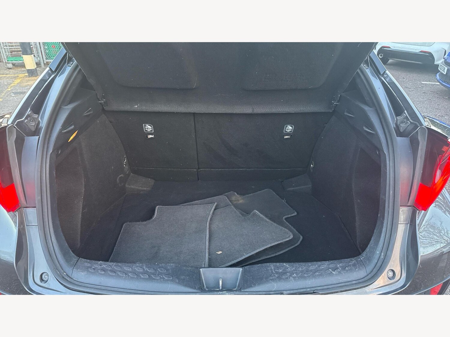 Used Toyota C-HR 2020 for sale - 76886688: Photo 16