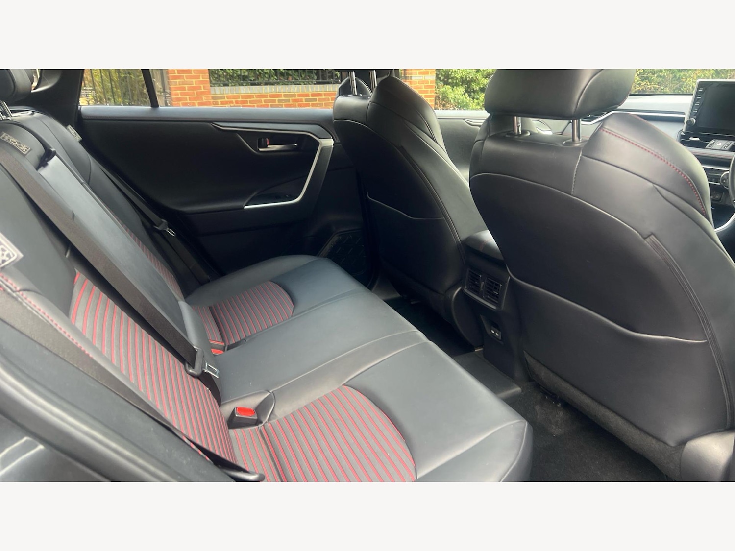 Used Toyota RAV4 2022 for sale - 76850520: Photo 14