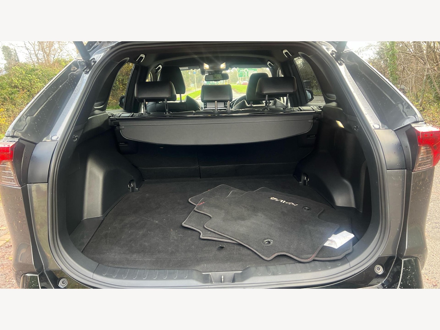 Used Toyota RAV4 2022 for sale - 76850520: Photo 16