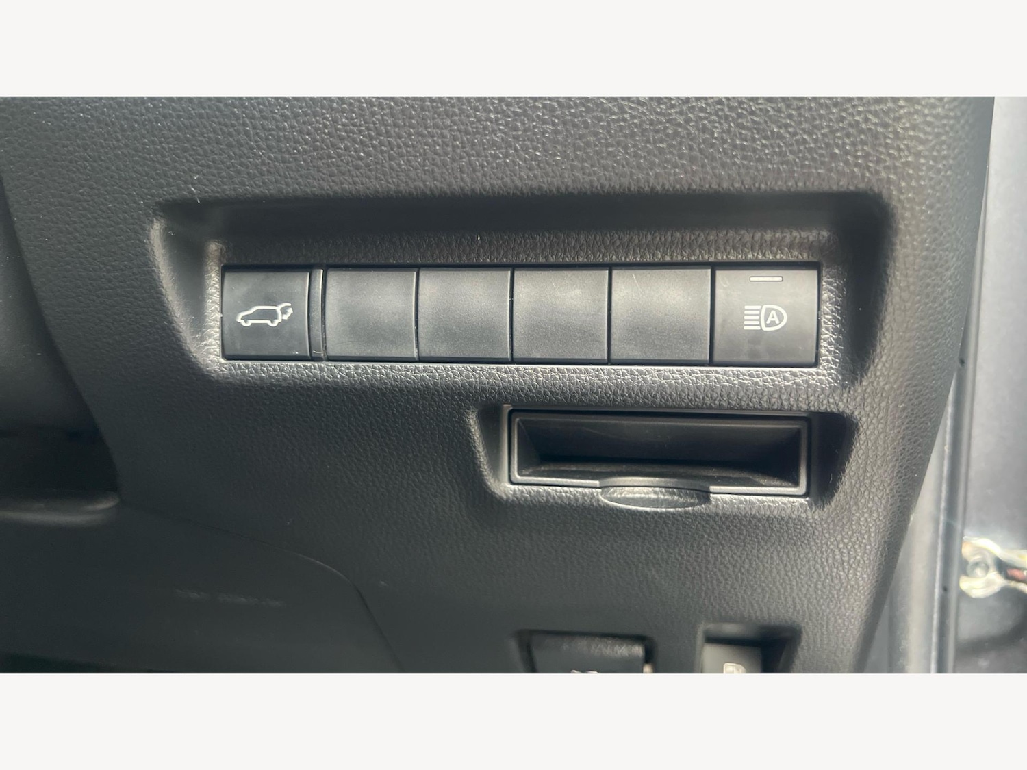 Used Toyota RAV4 2022 for sale - 76850520: Photo 24